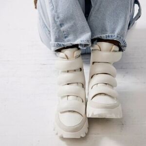 4ccccees Future Ankle Boot Women's White Strap Sneakers Size 37